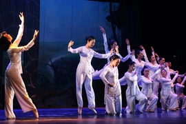 Dư âm của "Khoảnh khắc bất tử"