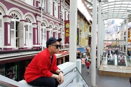 Trung Quân Idol dùng 100 lít nước để tạo mưa trong MV mới 