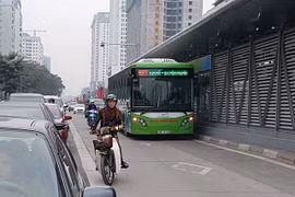 Buýt nhanh BRT miễn phí cho người dân đi lại đến hết ngày 5/2/2017