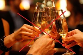 Người dân ủng hộ chủ trương cấm uống rượu bia trong giờ nghỉ trưa