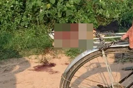 Đâm vợ tử vong rồi dùng kéo tự sát 