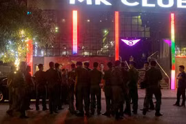 Đột kích "động lắc" MK Club phát hiện hàng chục người dương tính với ma túy