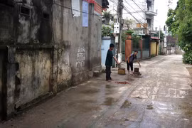 Chính quyền xã khiến dân "nắm dao đằng... lưỡi"