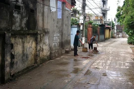 Chính quyền xã khiến dân "nắm dao đằng... lưỡi"