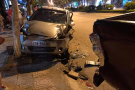 Vụ tai nạn liên hoàn khiến 1 người tử vong và nhiều người bị thương ở thị xã Sơn Tây: Lái xe chưa có bằng lái