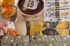 Liên tiếp bắt giữ 3 lô hàng thực phẩm không rõ nguồn gốc xuất xứ