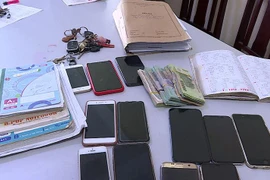 Bắt giữ 9 đối tượng trong dây đánh bạc hàng trăm triệu đồng mỗi ngày