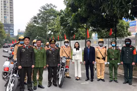 Hình ảnh đẹp chiến sỹ Công an Thủ đô trong con mắt người dân