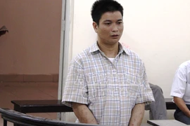 Vừa rời vợ đã giở trò đồi bại với bé gái 8 tuổi 