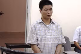 Vừa rời vợ đã giở trò đồi bại với bé gái 8 tuổi 