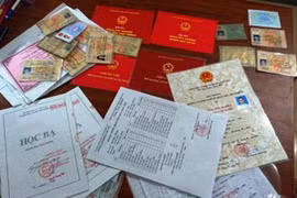 'Nữ quái' hợp thức hóa xe gian để bán và cầm cố lấy tiền ăn tiêu