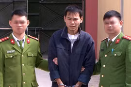 Lên cửa khẩu mua ma túy vừa về sử dụng và bán kiếm lời 