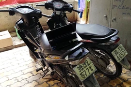 Giả làm đôi tình nhân cùng nhau đi trộm cắp