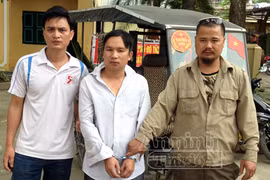 Lừa không được thì... cướp!