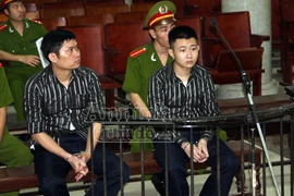 Đồng tình hoãn xử vụ bác sĩ Tường