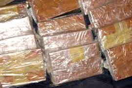 Bắt hai "kiều nữ" vận chuyển 6 bánh heroin từ Việt Nam ra nước ngoài