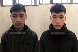 Đôi bạn rủ nhau đi cướp