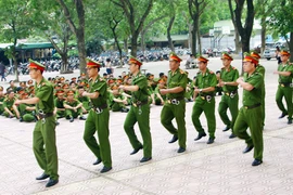 Tổ chức cuộc thi khảo sát về kiểm tra điều lệnh CAND