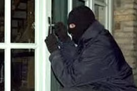 Giả danh cán bộ đi kiểm tra nơi làm việc cũ để... cướp