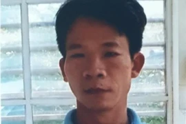 Khởi tố đối tượng nhiễm Covid-19 trèo rào bỏ trốn ở Vĩnh Phúc