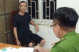 Chặn đầu, đánh tài xế ô tô vì không cho vượt