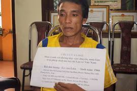 Bắt đối tượng nước ngoài vận chuyển trái phép ma túy vào Việt Nam