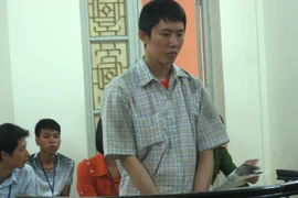 "Gà què ăn quẩn"