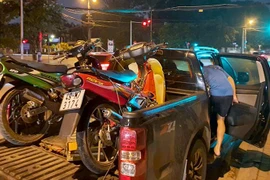 Cảnh sát 141 phát hiện xe bán tải chở 2 xe máy thể thao không rõ nguồn gốc