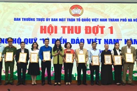 Hà Nội: Ủng hộ Quỹ “Vì biển, đảo Việt Nam” năm 2021
