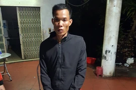 Kiểm tra nhà nghỉ phát hiện súng quân dụng