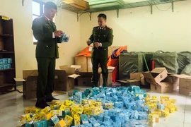 Phát hiện hàng nghìn sản phẩm thuốc lá điện tử nhập lậu