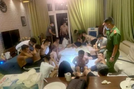 Bắt quả tang nhóm đối tượng thuê biệt thự mở 'tiệc ma túy'