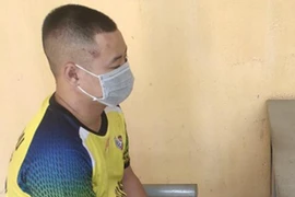 Đang bán ma tuý cho khách thì bị Công an ‘tóm sống’