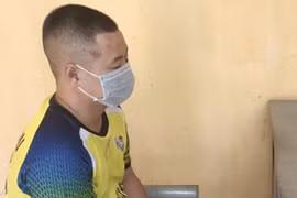 Đang bán ma tuý cho khách thì bị Công an ‘tóm sống’