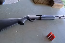 Xách súng "dằn mặt" bạn chát "chém gió" trên facebook