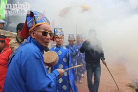 Độc đáo lễ hội nấu cơm thi ở làng Thị Cấm