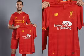 Liverpool diện trang phục đặc biệt đại chiến M.U