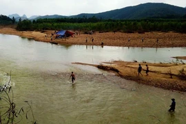 Quảng Bình: Tìm thấy thi thể nam thanh niên bị lũ cuốn trôi 