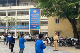 CSGT Hà Nội tập huấn cho các đội hình hướng dẫn giao thông của Thành đoàn