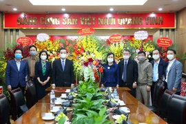 Chủ tịch UBND TP Hà Nội chúc mừng Ban Bảo vệ chăm sóc sức khỏe cán bộ Trung ương