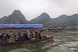 Hà Nội điều chỉnh giá đò dọc tham quan chùa Hương năm 2024