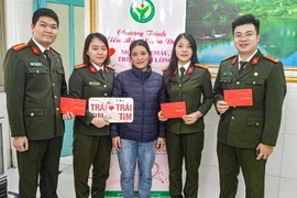 Thanh niên Công an Hà Nội kịp thời hiến máu giúp người dân được mổ cấp cứu 