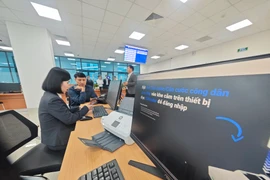 Hà Nội yêu cầu xã, phường kiểm tra chấn chỉnh "cò làm giấy tờ"