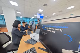 Hà Nội yêu cầu xã, phường kiểm tra chấn chỉnh "cò làm giấy tờ"