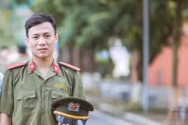 Truy tặng Huy hiệu “Tuổi trẻ dũng cảm” cho Trung úy công an hy sinh khi đang làm nhiệm vụ chống dịch