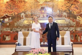 Chủ tịch UBND TP Hà Nội Trần Sỹ Thanh tiếp tân Đại sứ Peru tại Việt Nam