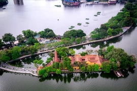 Hà Nội lập dự án bổ cập nước từ nhà máy xử lý nước thải hồ Tây về hồ Sen