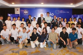 18 học sinh Thái Nguyên vượt lũ đến Hà Nội làm trắc nghiệm IQ Mensa được tổ chức lần đầu tiên tại Việt Nam