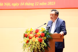 Chủ tịch Hà Nội yêu cầu tiếp tục đẩy nhanh tiến độ dự án đường vành đai 4 trong năm 2024