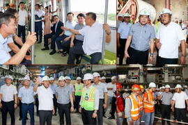 Chủ tịch Hà Nội trải nghiệm đường sắt đô thị Nhổn-Ga Hà Nội, yêu cầu phục vụ miễn phí người dân 15 ngày